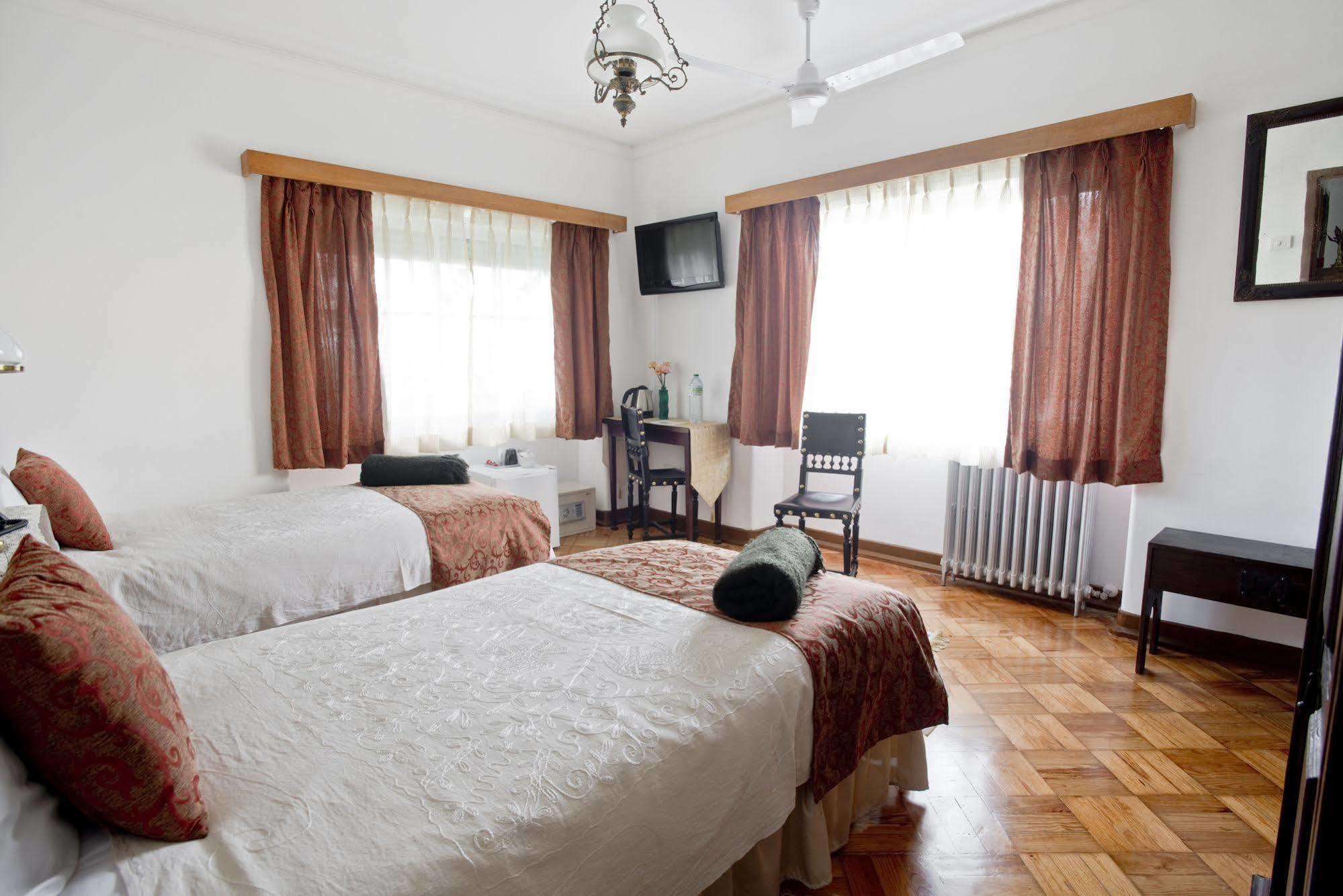 Casa Shanti Niketan Estoril Eksteriør billede