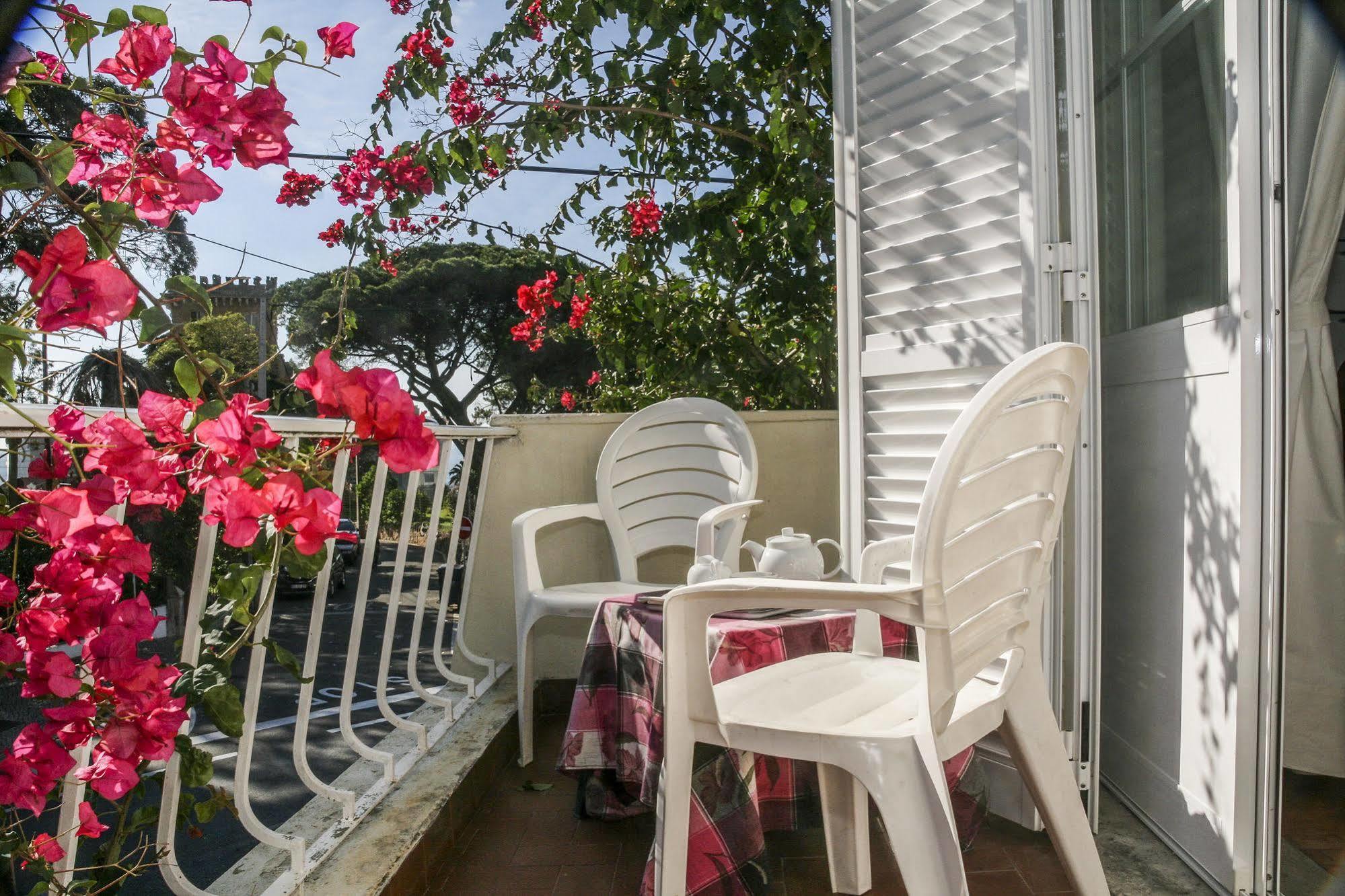 Casa Shanti Niketan Estoril Eksteriør billede